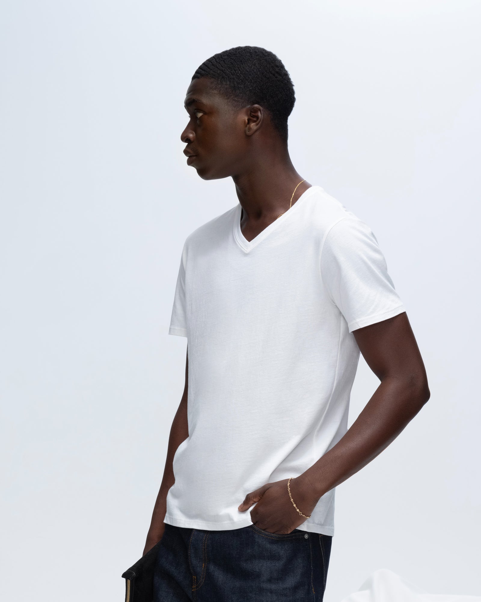 AM4061-GAB-WHITE-MODEL_088_022025 Classic Jersey V-Neck Tee - White - Image 1